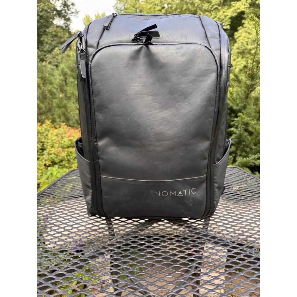 NOMATIC Essential Travel Pack 20L–30L Expandable Black Backpack